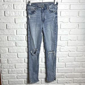 American Eagle Outfitters Super Hi-Rise Super Stretch Distressed Jeans